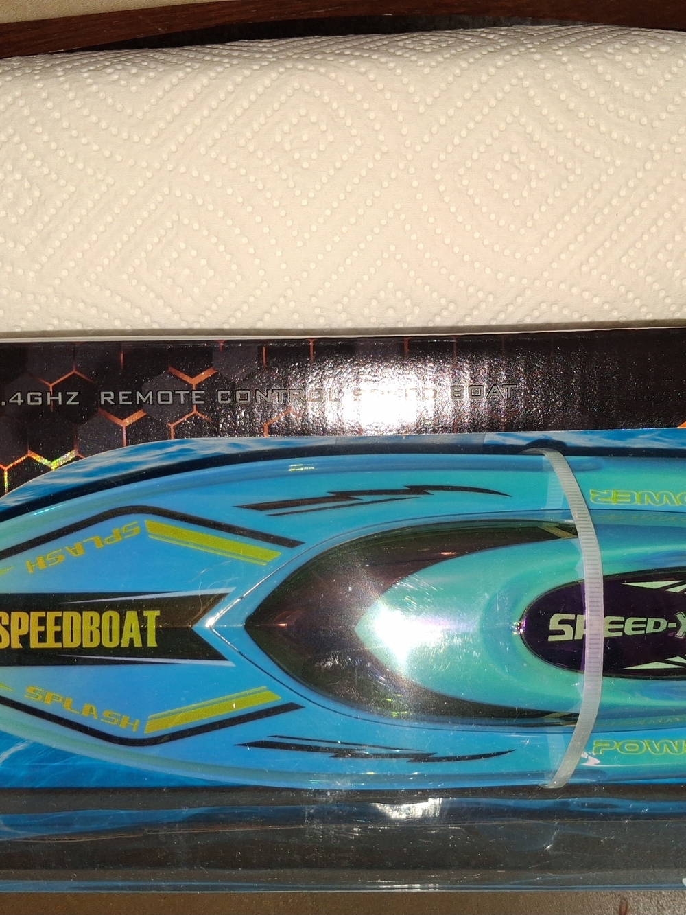 RC SPEED BOAT - Picture 2 of 2